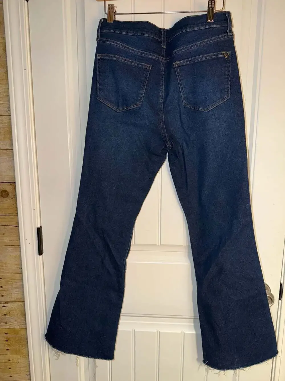 Sofia Jeans by Sofia Vergara Melisa Flare Jeans • Dark Wash • Raw Hem 👖✨
